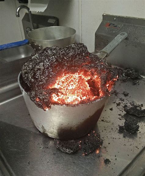 20 Of The Worst Kitchen Fails Ever