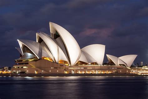 30+ FASCINATING Facts About World Landmarks