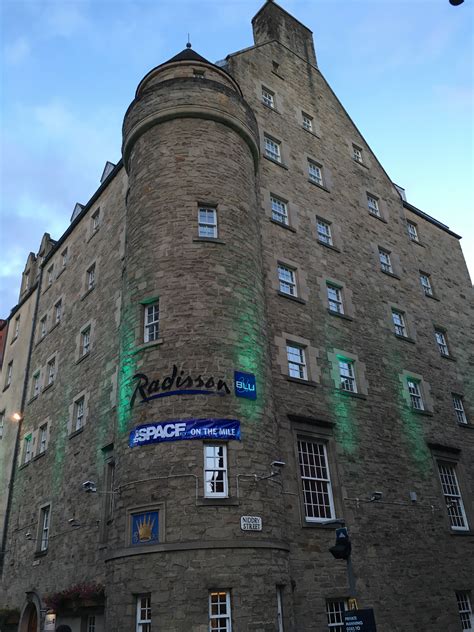 Review of the Radisson Blu Edinburgh Royal Mile Hotel – The Points Guy