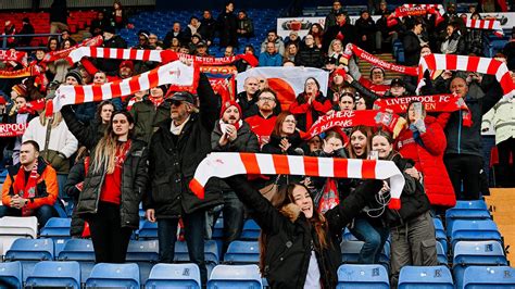 Standard Chartered to celebrate International Women's Day in LFC Women ...