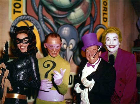 Bild zu Burgess Meredith - Batman hält die Welt in Atem : Bild Frank ...