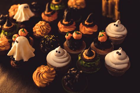 9 Items for Your Halloween Party