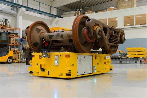 HSS - Automated guided vehicles for heavy loads