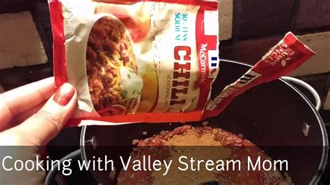 Cooking with McCormick Chili Packet - YouTube