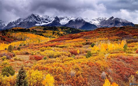 Belle automne nature paysage, arbres, montagnes, nuages Fonds d'écran - 2560x1600 | Paisaje de ...