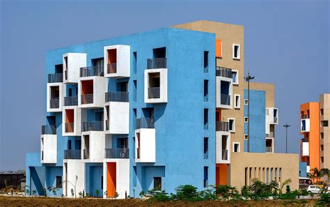 Sanjay Puri Architects innovate a self-sufficient housing project in a ...