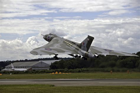 Avro Vulcan XH558 Bomber at Takeoff - Ed O'Keeffe Photography