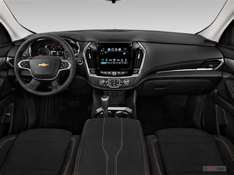 2020 Chevrolet Traverse: 81 Interior Photos | U.S. News