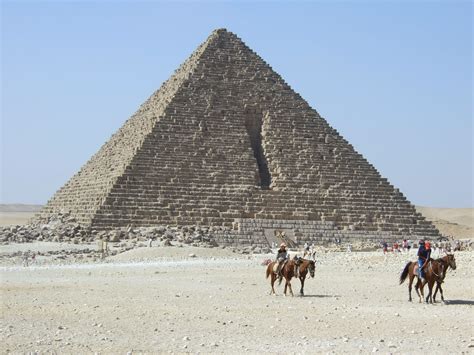 File:Menkaures Pyramid Giza Egypt.jpg - Wikipedia