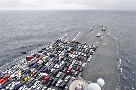 The aircraft carrier USS Ronald Reagan transports Sailors’… | Flickr