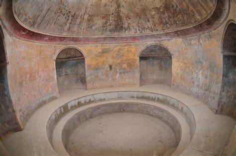 The frigidarium (cold bath), last stop before bathing's done... tepidarium, caldarium ...