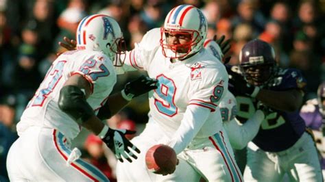 Texans vs... Oilers? Titans To Wear Houston Throwback Jerseys in 2023 | Yardbarker