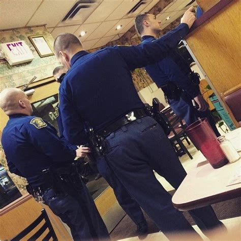 Michigan State Police troopers in Saginaw pay for man's food he could ...