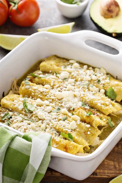 Easy Enchiladas Verdes (Green Chili Chicken Enchiladas) | Maven Cookery | Recipe | Green chili ...