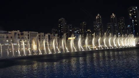 Dubai Fountains Night | Dubai mall, Fountain lights, Dubai