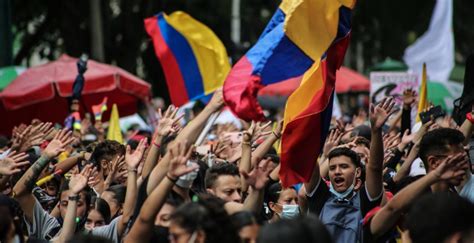 Colombia: hacia una sociedad decente. | www.arcoiris.com.co 1