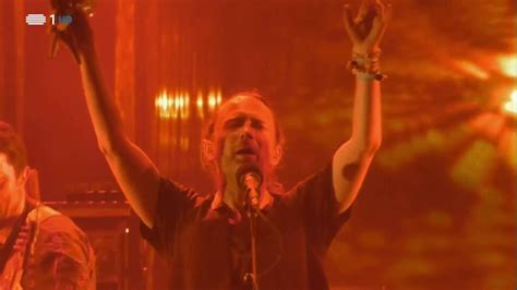 Lotus Flower - Radiohead - Live 2016 - YouTube