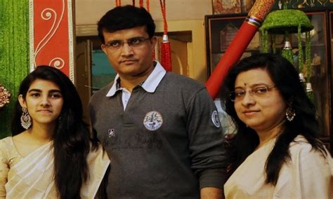 Ganguly-daughter engage in light hearted banter On Cricketnmore