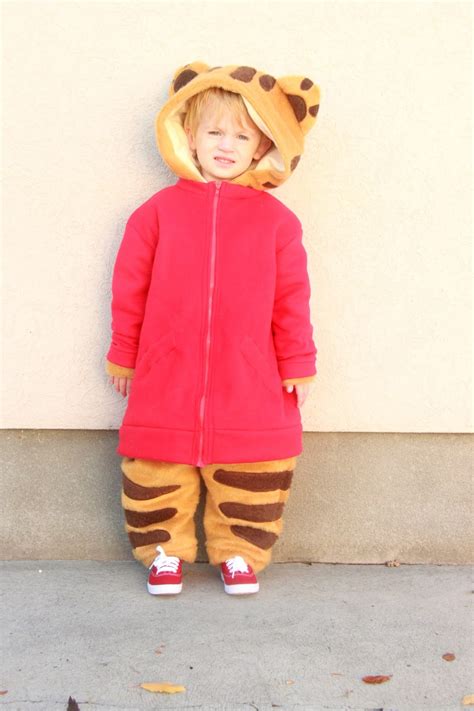 Larissa Another Day: Daniel Tiger Halloween Costume