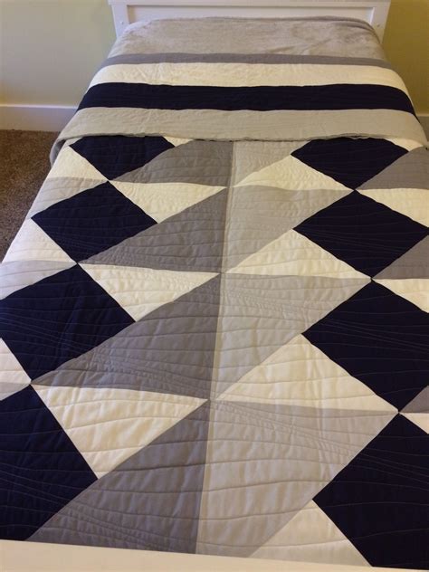 Twin size quilt. Kona solids. Easy modern pattern Twin Quilt Size ...