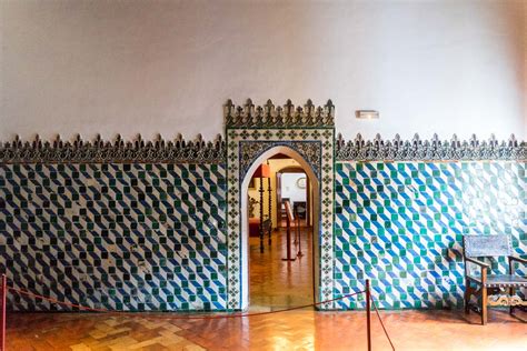 The story of Portuguese tiles AND the Tile Museum Lisbon