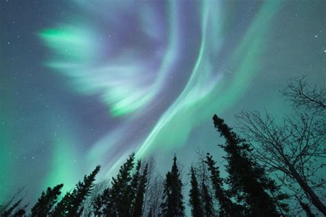 Northern Lights in Alaska - When and Where to See Them