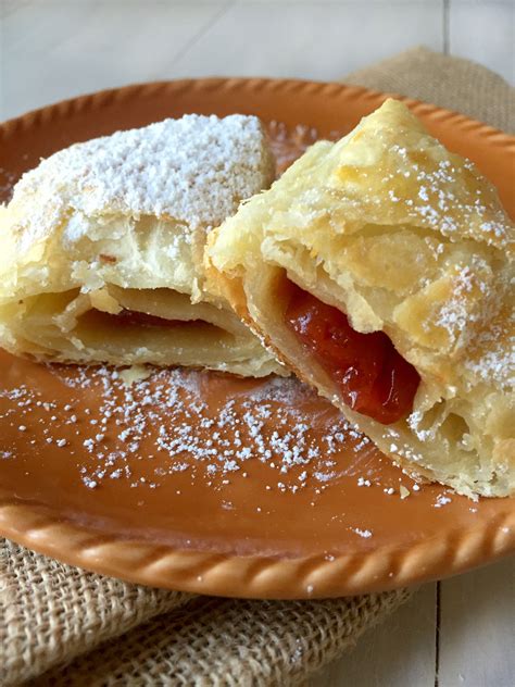 Pastelillos De Guayaba Recipe | Dandk Organizer