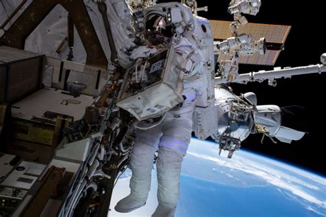 NASA Astronauts Complete Spacewalk for Solar Array Work - Aerotech News ...