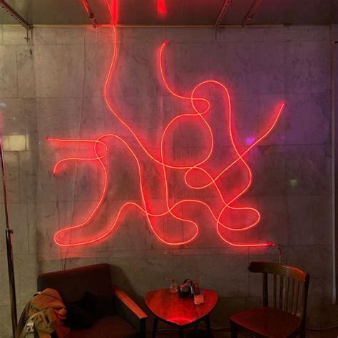 Pin by CYEOMS on LICHT | Neon wall art, Neon decor, Led rope lights