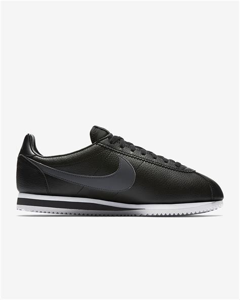 Nike Classic Cortez Men's Shoe. Nike CA