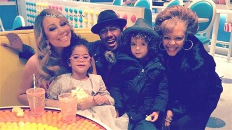 How Mariah Carey and Nick Cannon Co-Parent for the Holidays Video - ABC ...