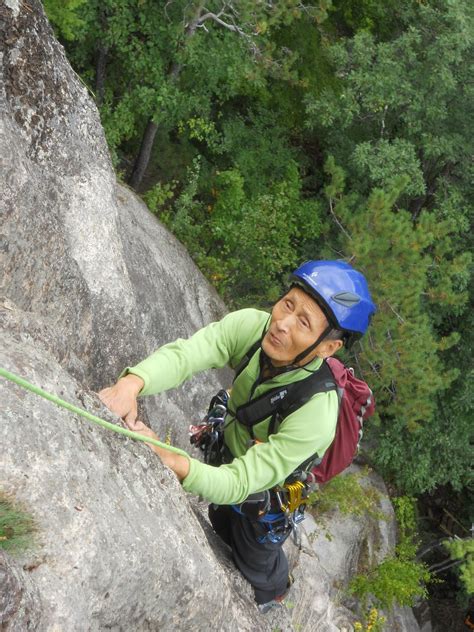 World of Seungmo: Cathedral Ledge climbing