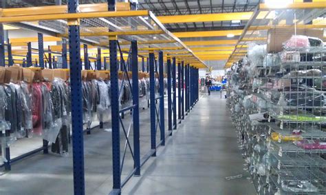 Garment on Hanger (GOH) Racks | Warehouse Design