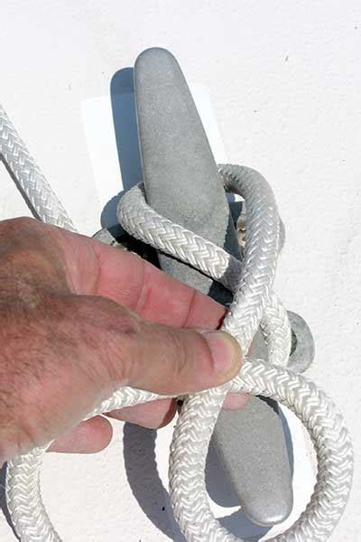 What Knot To Do - Trailering - BoatUS Magazine