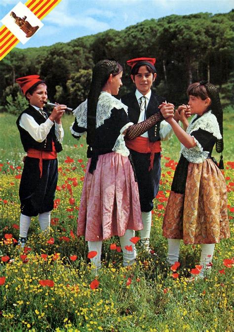 Andorra | Traditional outfits, Folk costume, Folk clothing