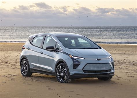 2022 Chevrolet Bolt EV review: A little bit better, a lot more ...