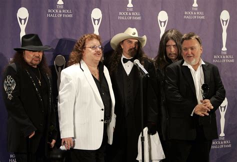 Who Was Ed King? Famed Lynyrd Skynyrd Guitarist Dies at 68 - Newsweek