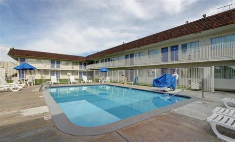 Motel 6 Denver - Airport $69 ($̶6̶9̶). Denver Hotel Deals & Reviews - KAYAK