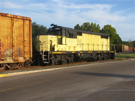 Trains and Trails of Nassau County FLA: Railfanning in Fernandina Beach-First Coast Railroad