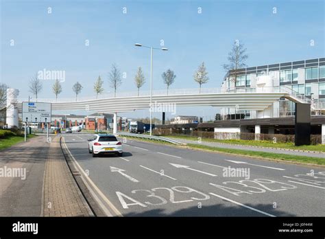 Winnersh triangle berkshire hi-res stock photography and images - Alamy