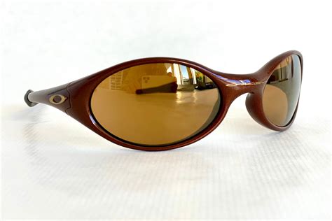 Vintage Oakley Eye Jacket Sunglasses Gold Iridium Lens Bronze Gold Flake Frames - www.fashiony.pk