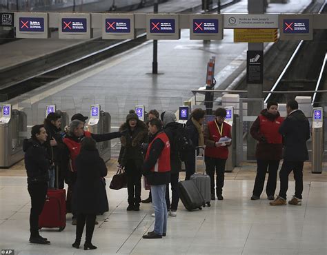 France prepares for a second day of strike chaos and violent protests ...