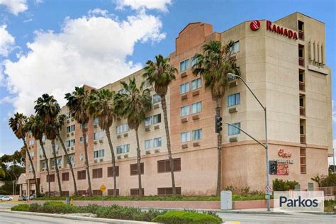 Ramada Plaza Hotel LAX Parking » reviews, pictures & prices