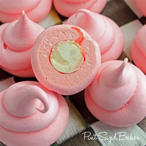 Meringue Hugged Kisses - Pint Sized Baker