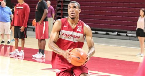 Razorback Basketball Thursday Practice Observations