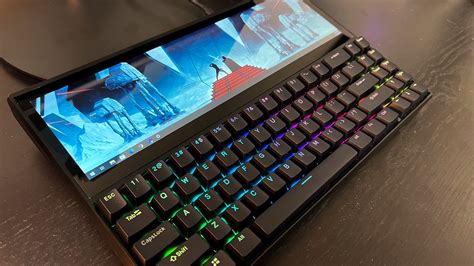 This Keyboard Has a Monitor Attached! — Sypnotix