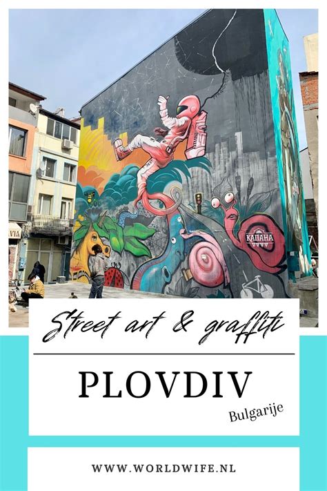 Free-street-art-graffiti-tour-plovdiv - ONTDEK DE WERELD MET WORLDWIFE