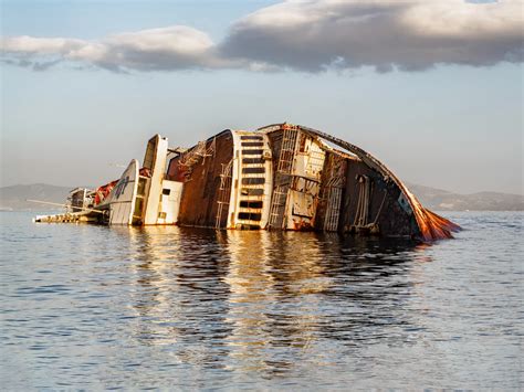 Ota selvää 89+ imagen titanic shipwreck location - abzlocal fi