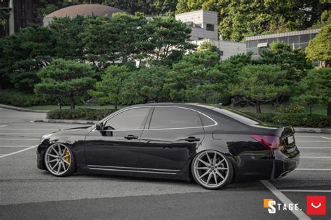 HYUNDAI EQUUS - HYBRID FORGED SERIES: HF-3 - Vossen Wheels