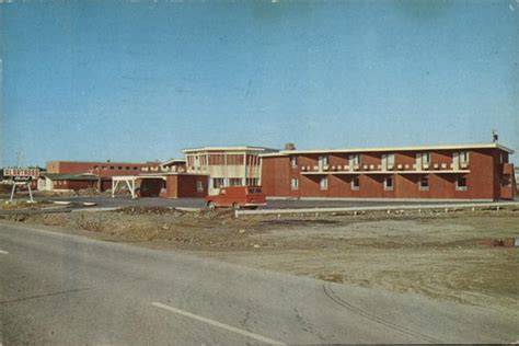 Albatross Hotel Gander, NL Canada Newfoundland and Labrador Postcard